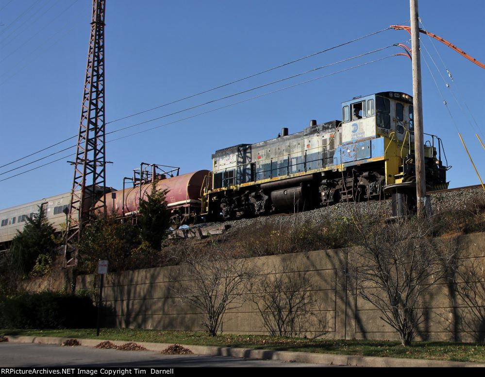 LI 164 leads a wash train.